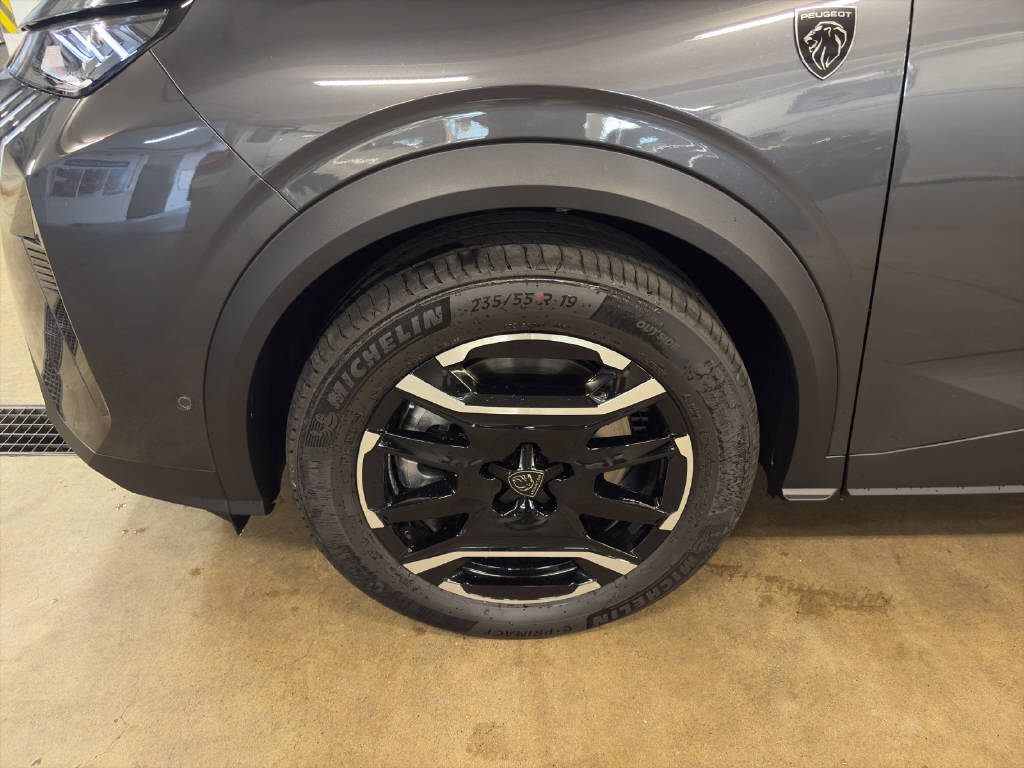 PEUGEOT 5008 1.6 PHEV GT-image-9