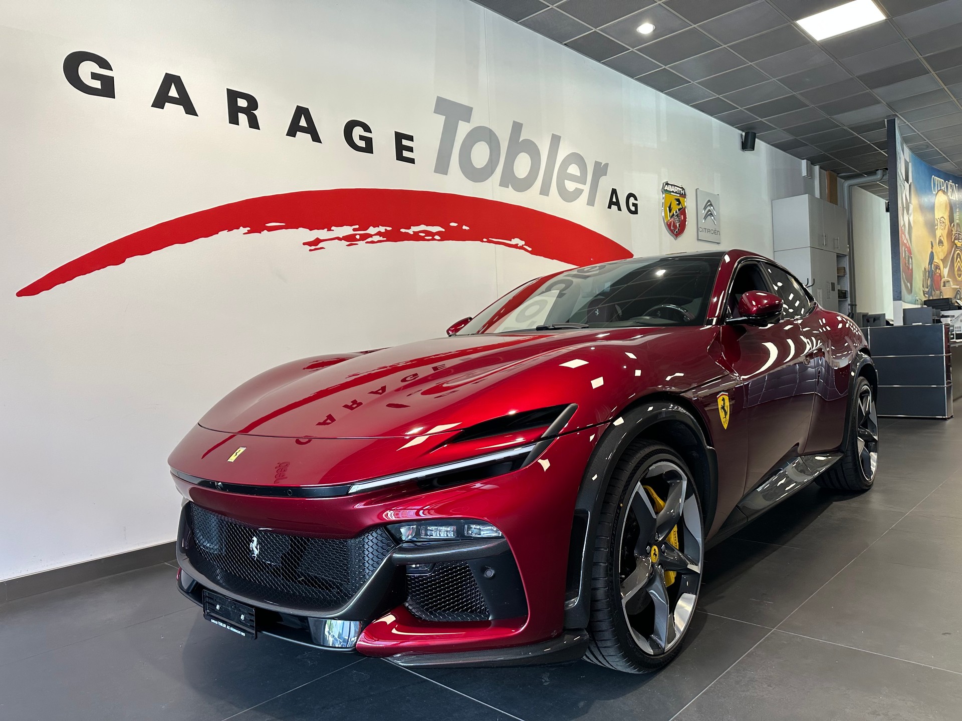 FERRARI Purosangue 6.5 V12 ATELIER-showroom-element-1