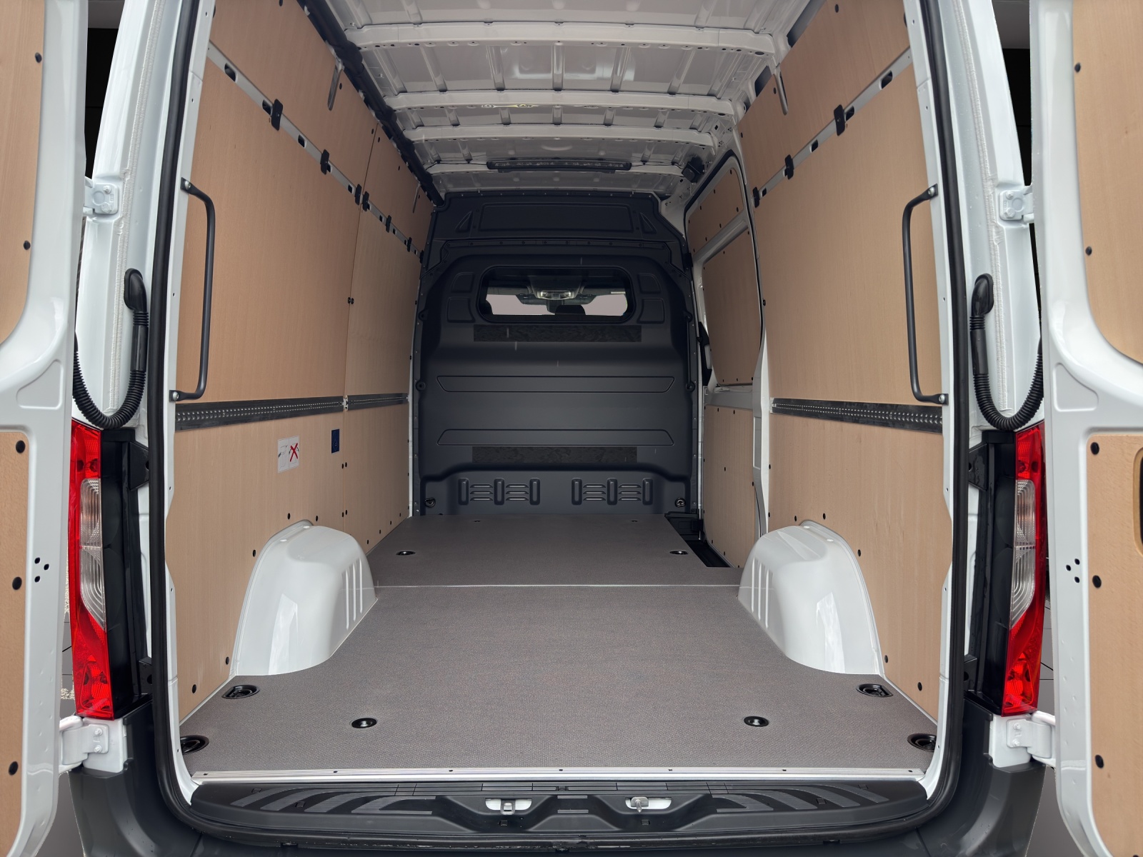 MERCEDES-BENZ Sprinter 317 CDI Standard 9G-TRONIC-image-13
