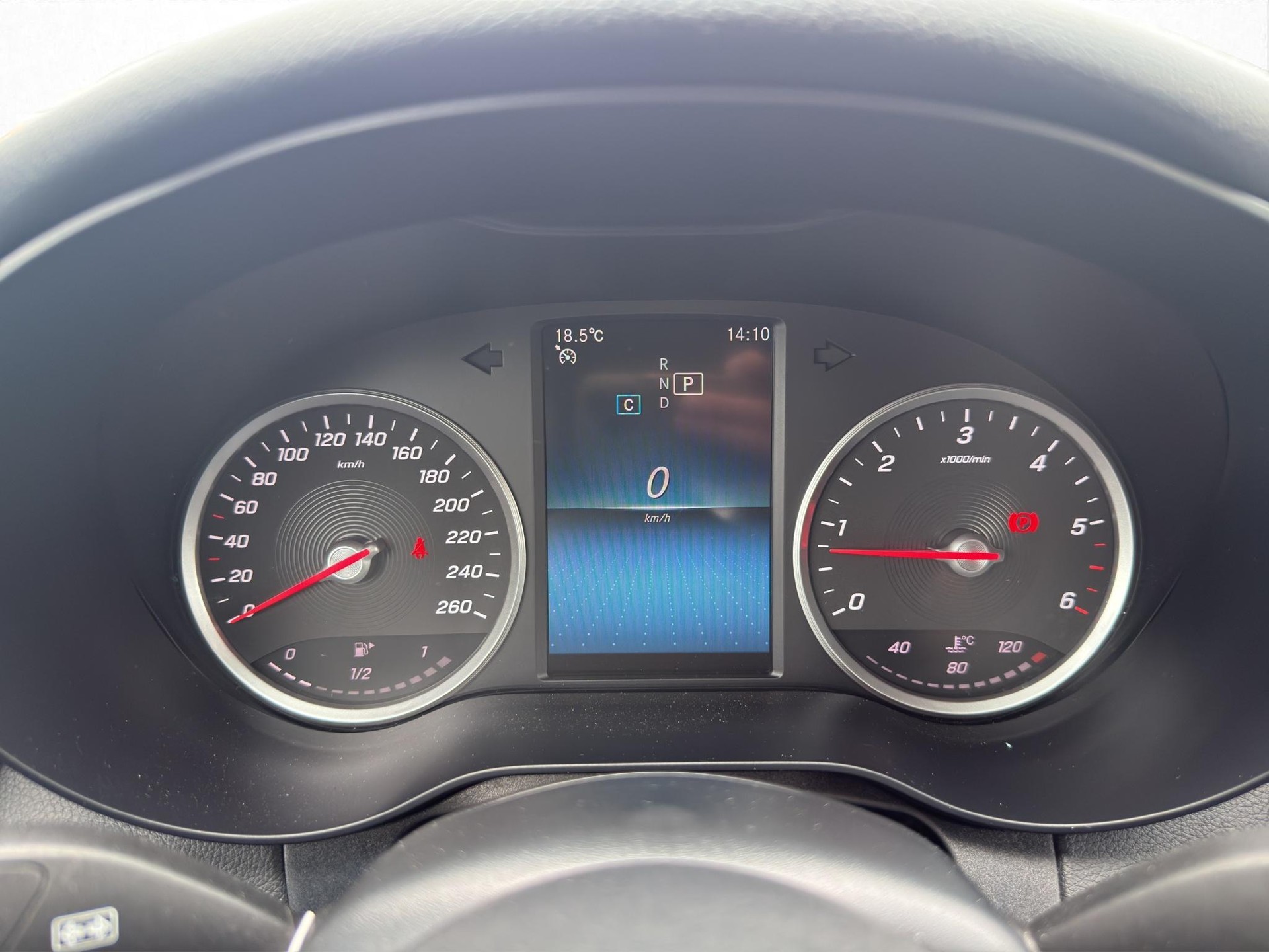 MERCEDES-BENZ C 220 d Avantgarde 4matic Kombi-image-14