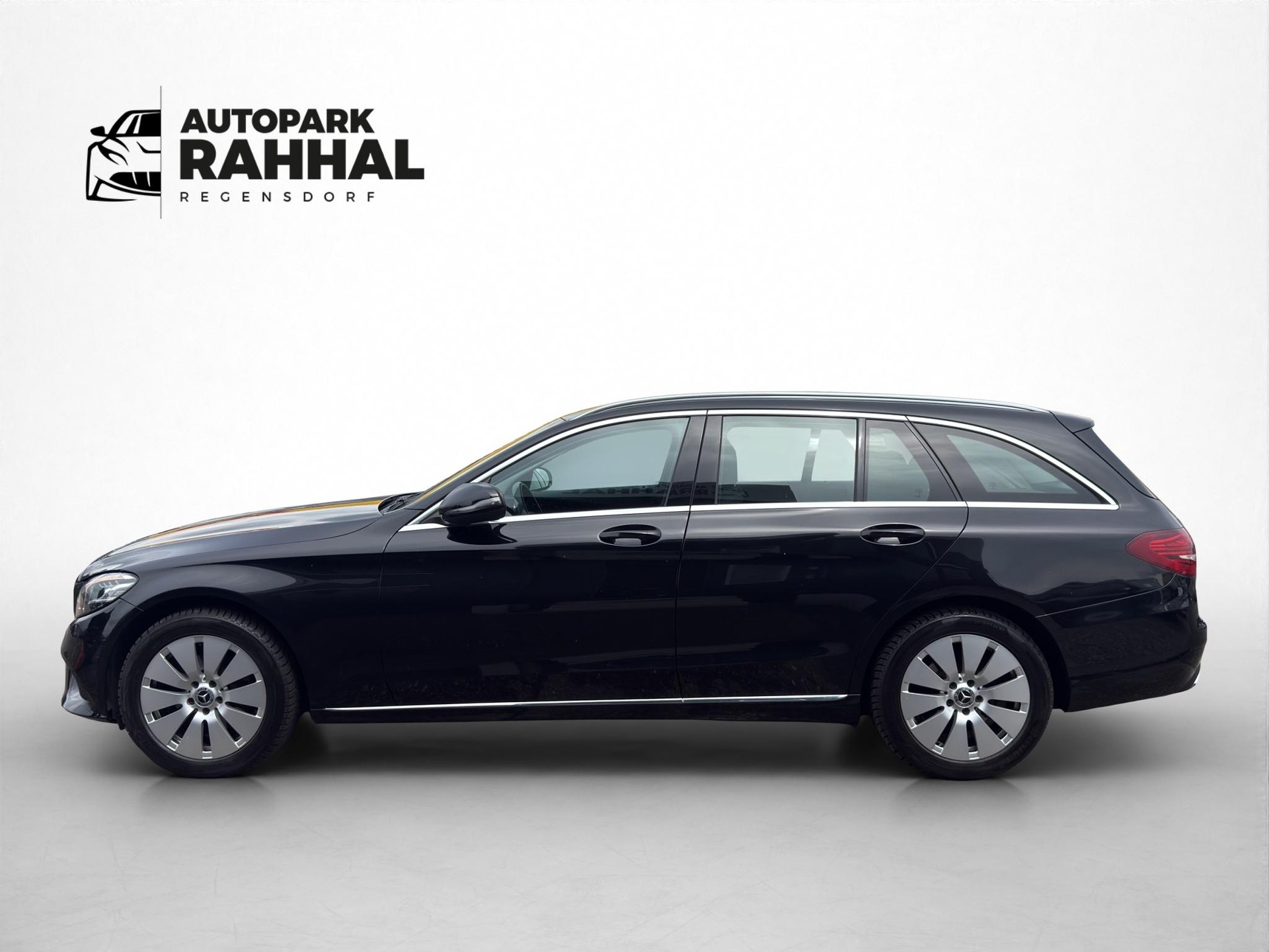 MERCEDES-BENZ C 220 d Avantgarde 4matic Kombi-image-9
