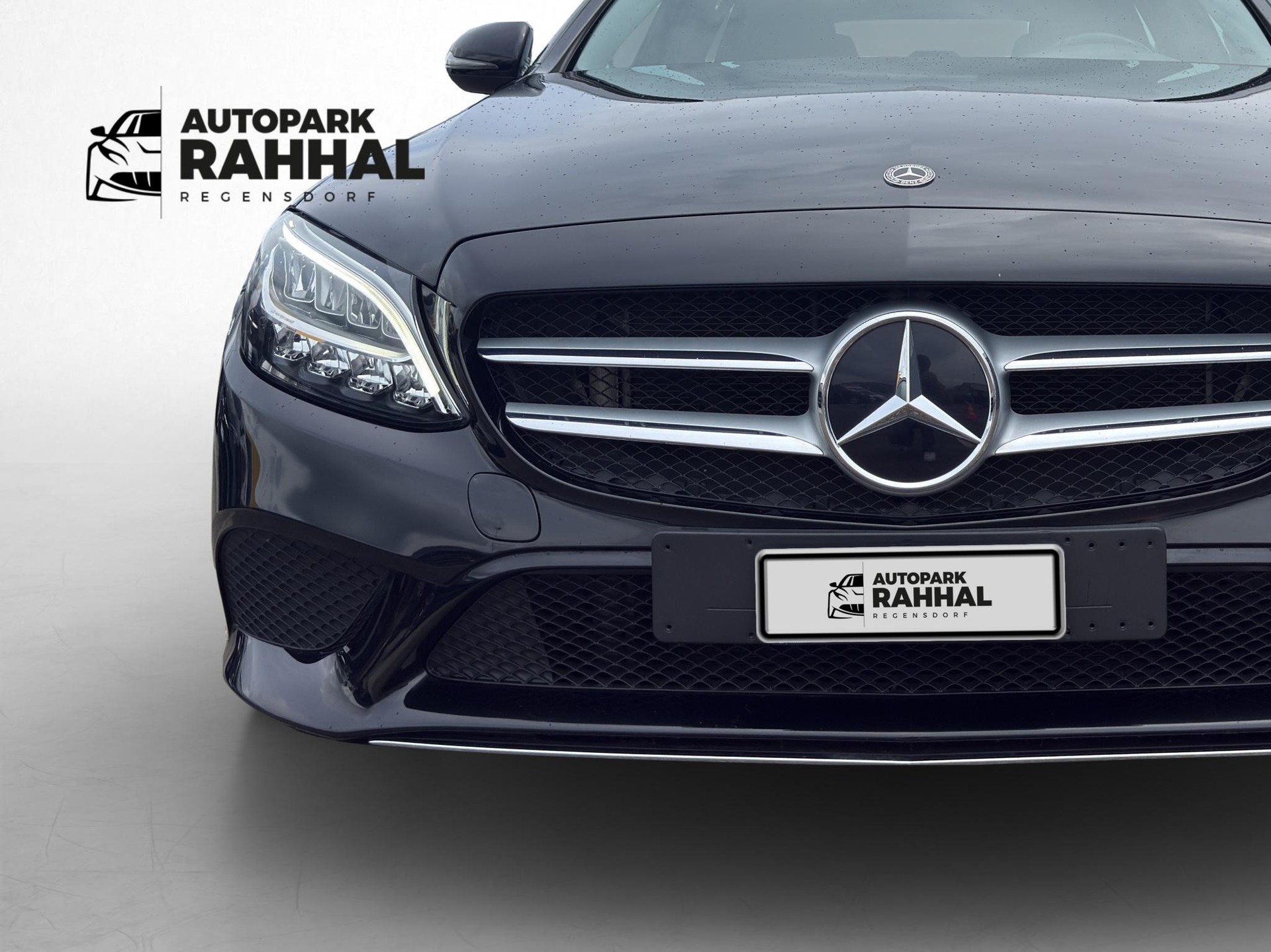 MERCEDES-BENZ C 220 d Avantgarde 4matic Kombi-image-2