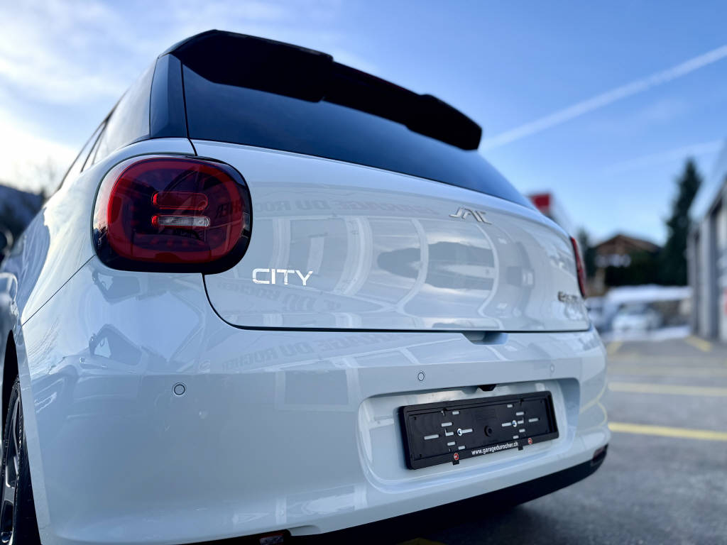 JAC E30X City-image-24