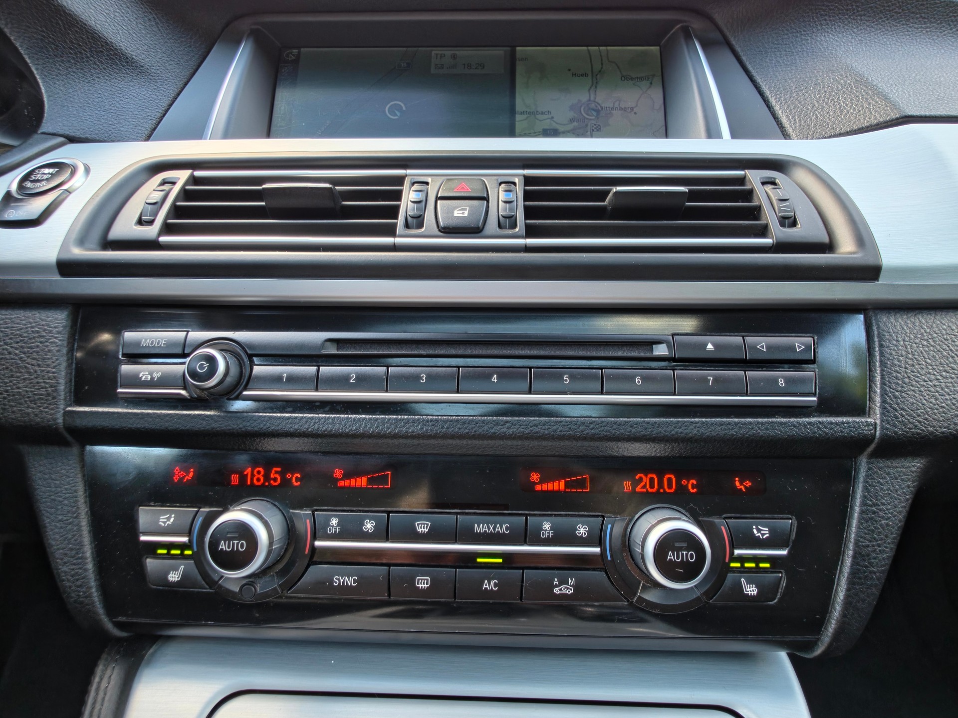 BMW M550d Touring xDrive Steptronic-image-10