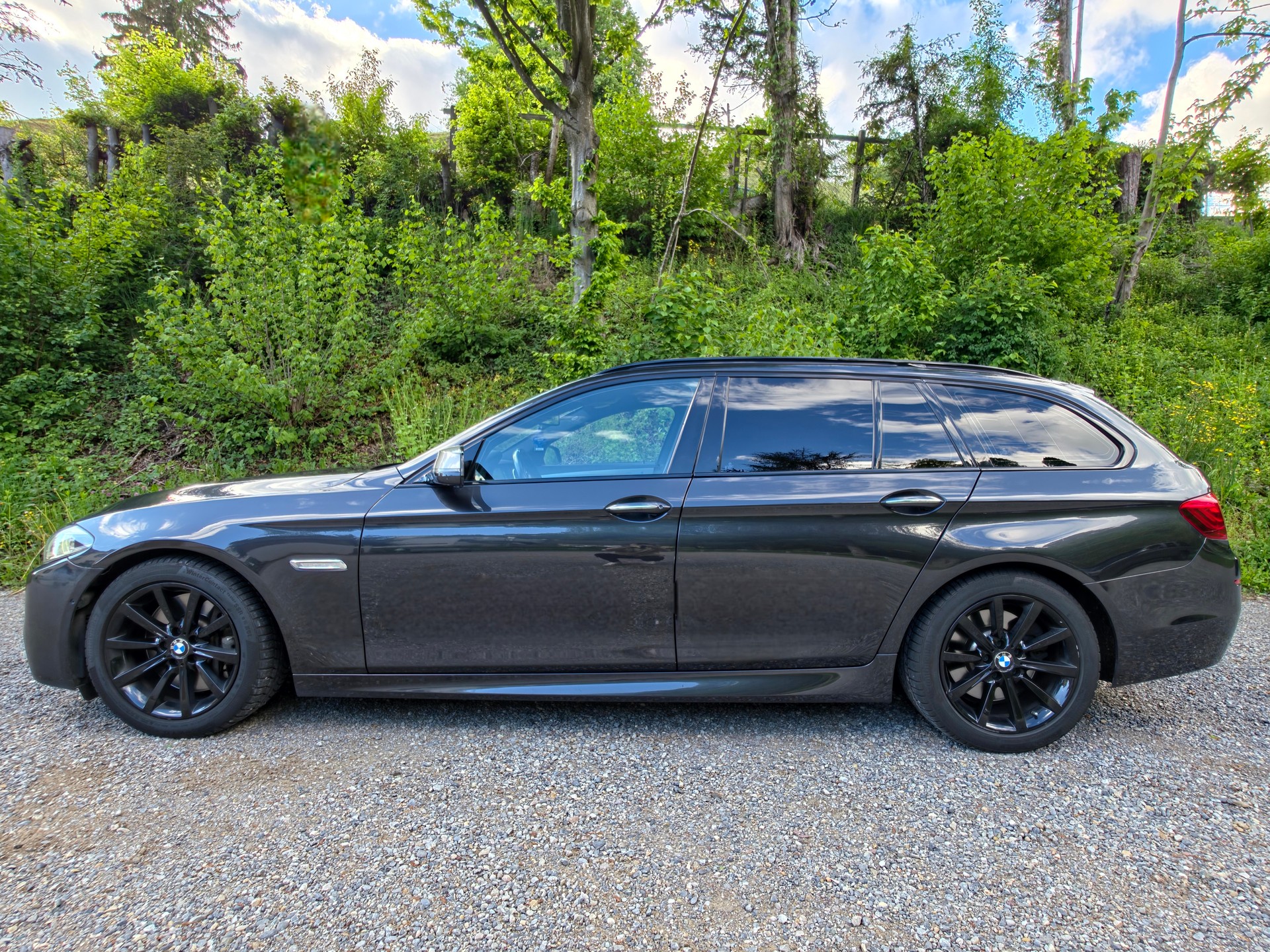 BMW M550d Touring xDrive Steptronic-image-4