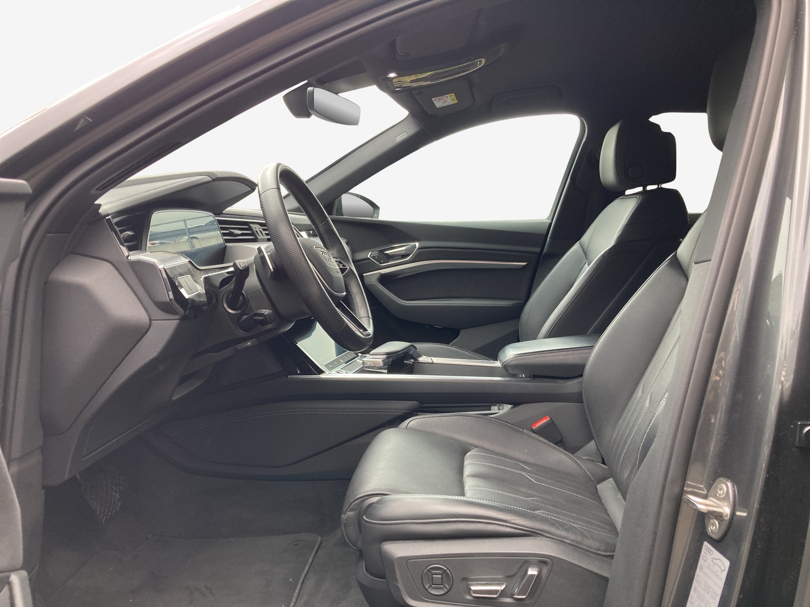 AUDI e-tron 55 Sportback S Line quattro-image-7