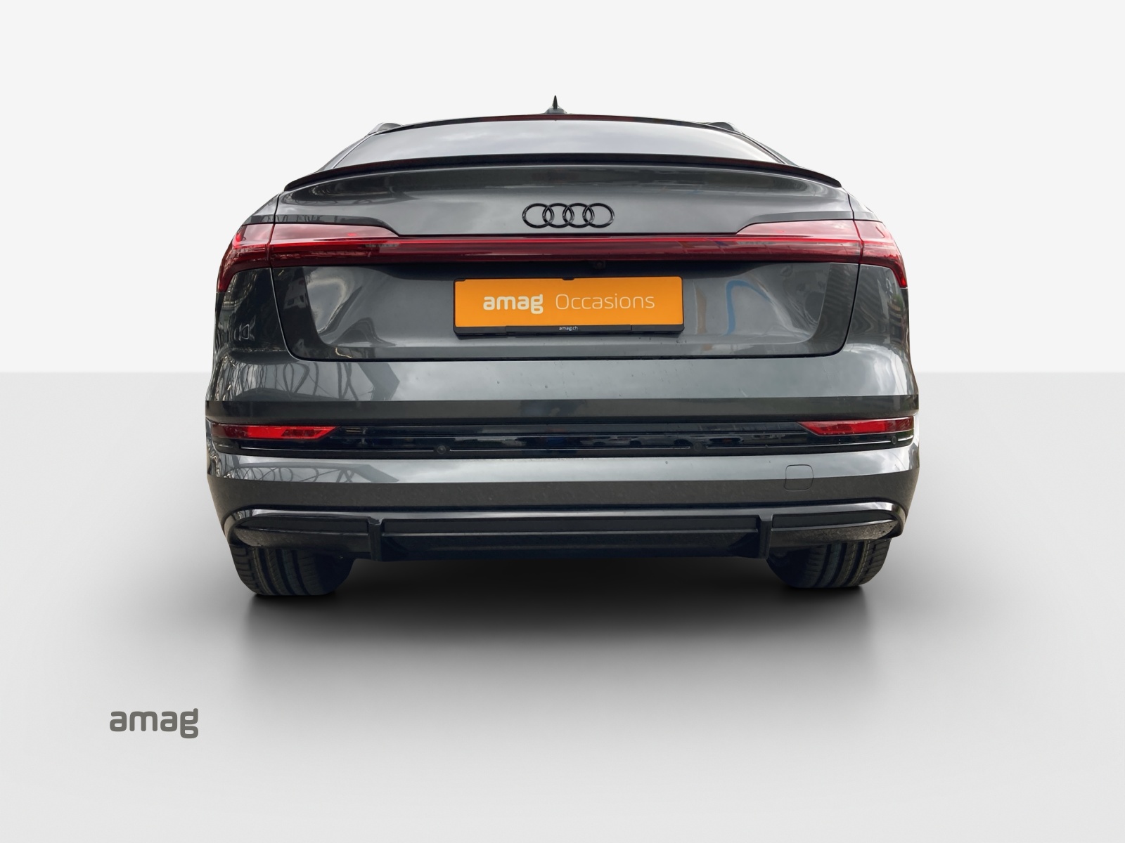 AUDI e-tron 55 Sportback S Line quattro-image-3