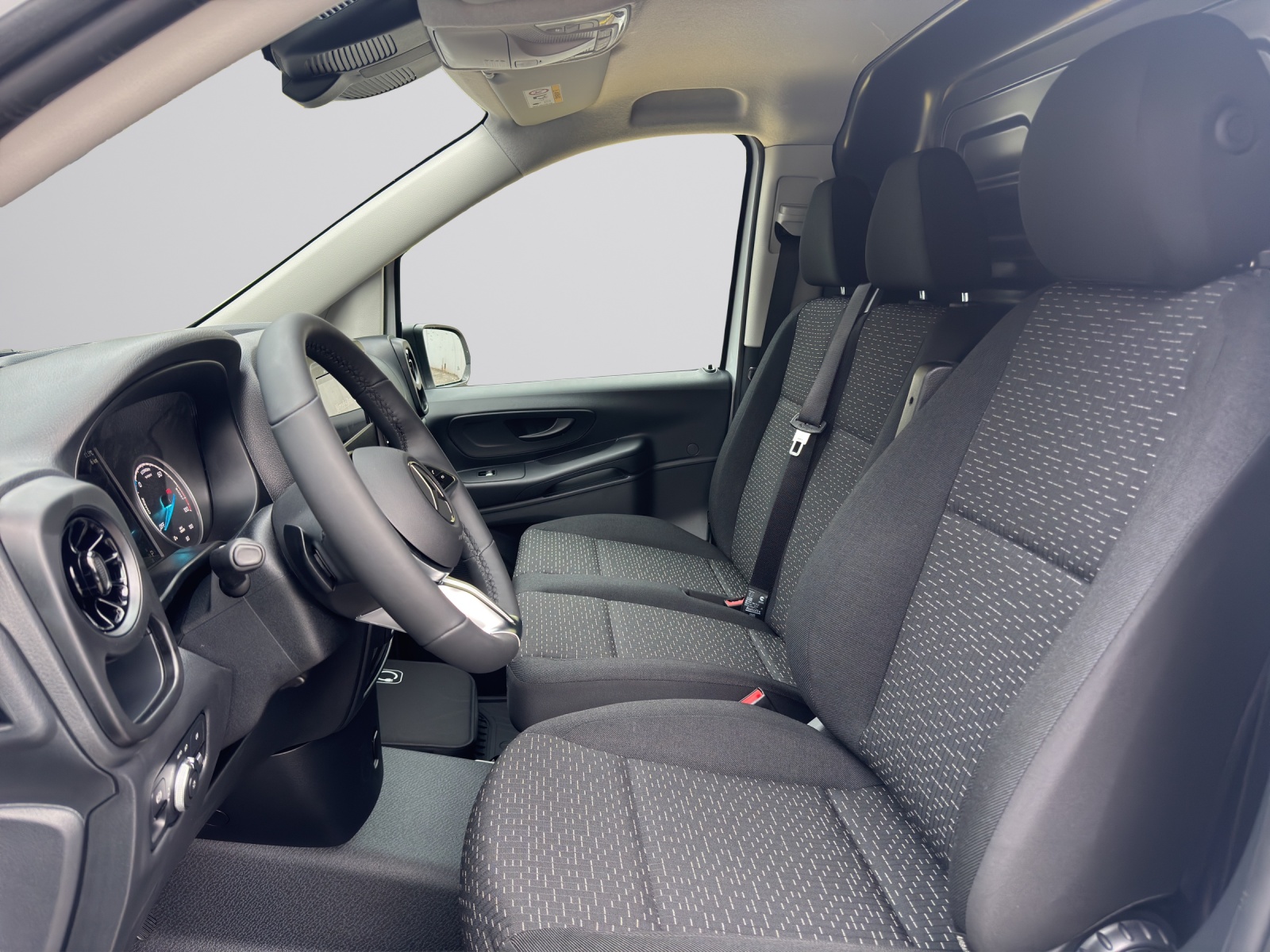 MERCEDES-BENZ eVito 129 Lang Profesional-image-4