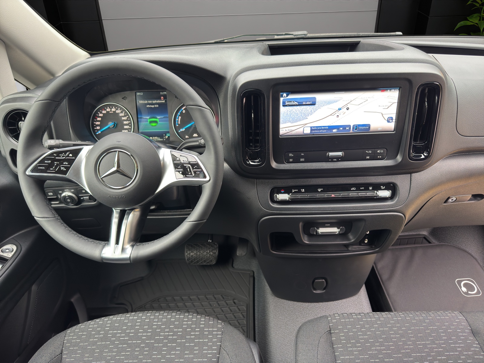 MERCEDES-BENZ eVito 129 Lang Profesional-image-10