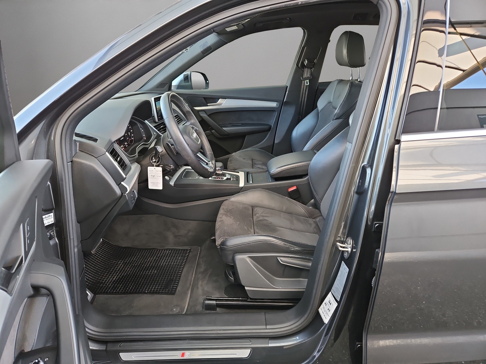 AUDI Q5 45 TFSI sport quattro S-tronic-image-4