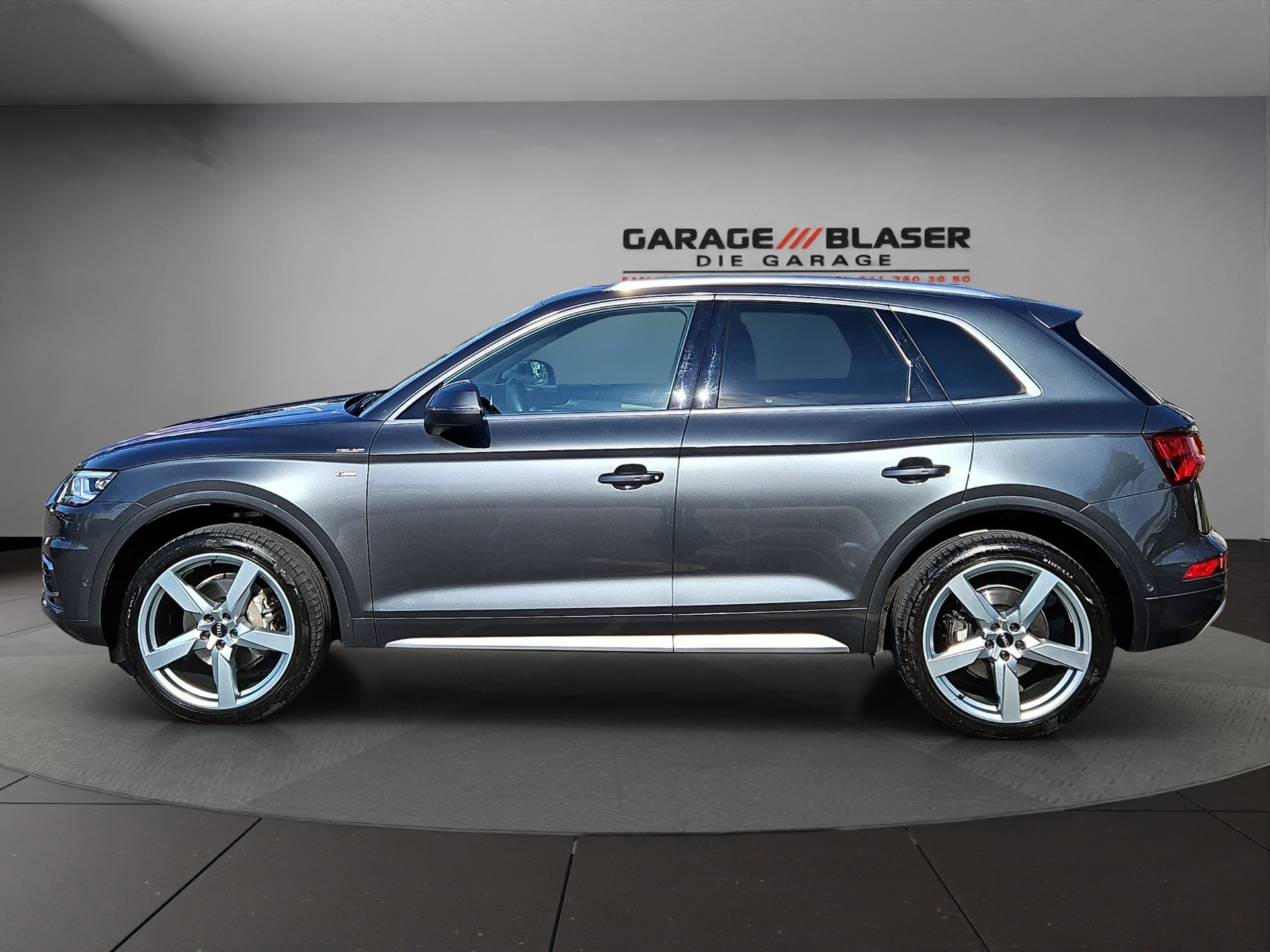 AUDI Q5 45 TFSI sport quattro S-tronic-showroom-element-1