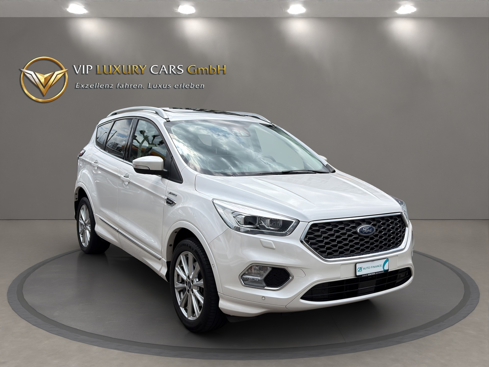 FORD Kuga 2.0 TDCi Vignale 4WD PowerShift-showroom-element-2