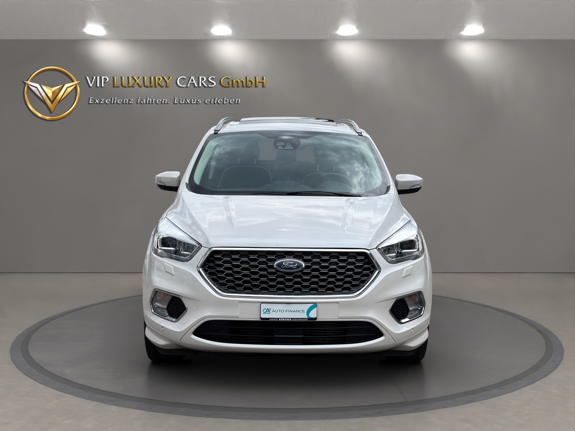 FORD Kuga 2.0 TDCi Vignale 4WD PowerShift-showroom-element-3