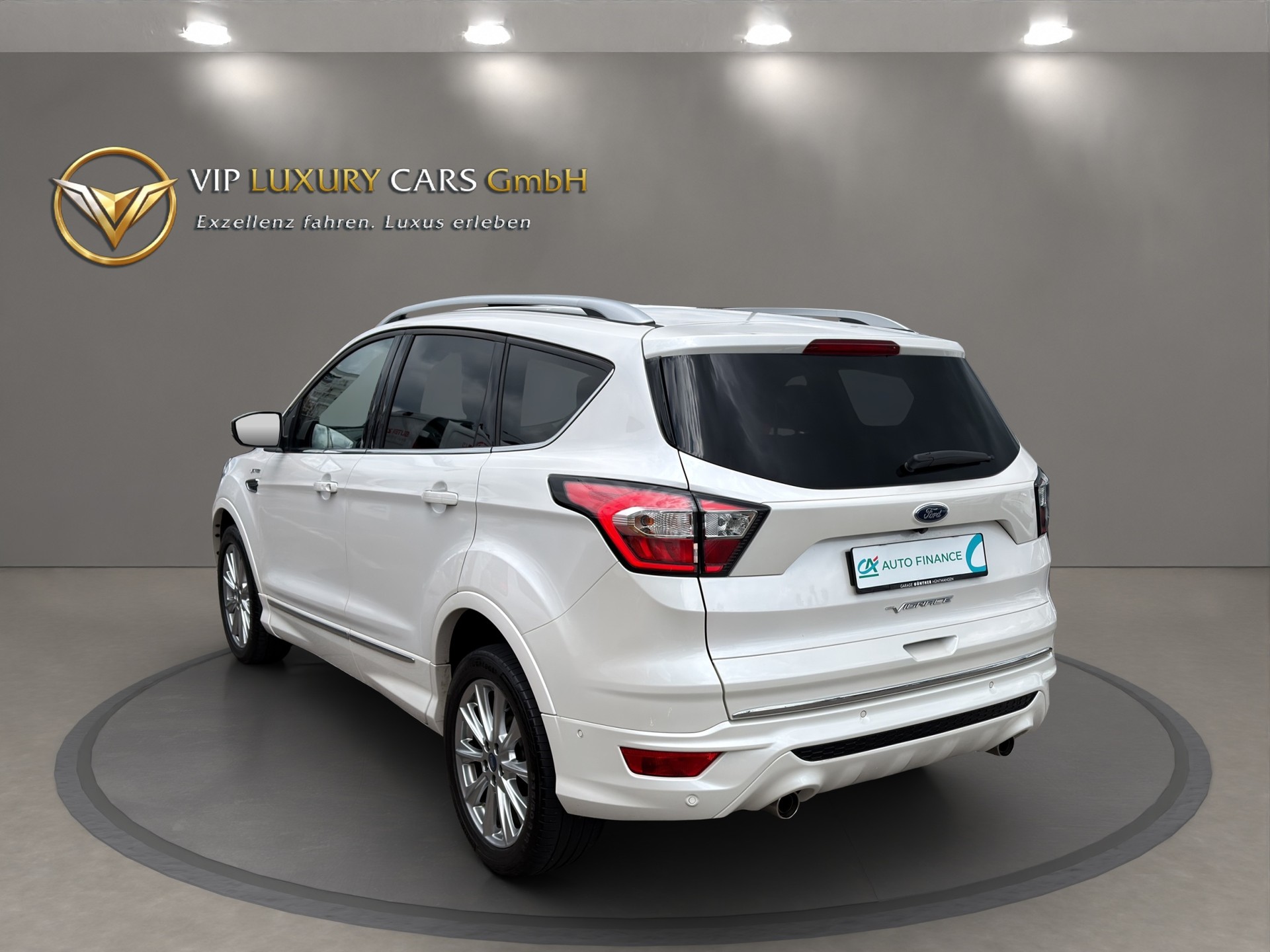 FORD Kuga 2.0 TDCi Vignale 4WD PowerShift-image-7