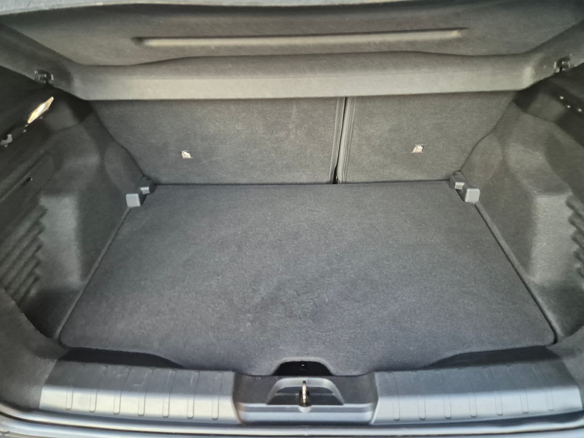 JEEP Avenger 54kWh Altitude Plus-image-11