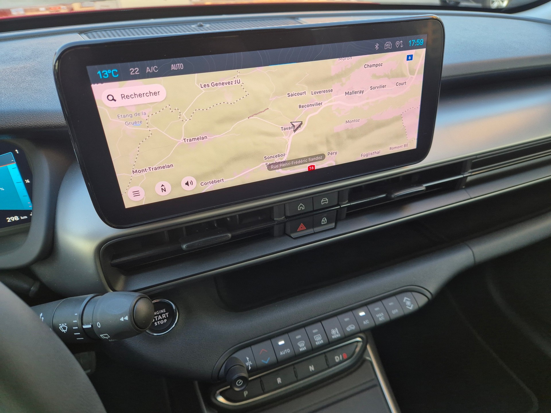 JEEP Avenger 54kWh Altitude Plus-image-12