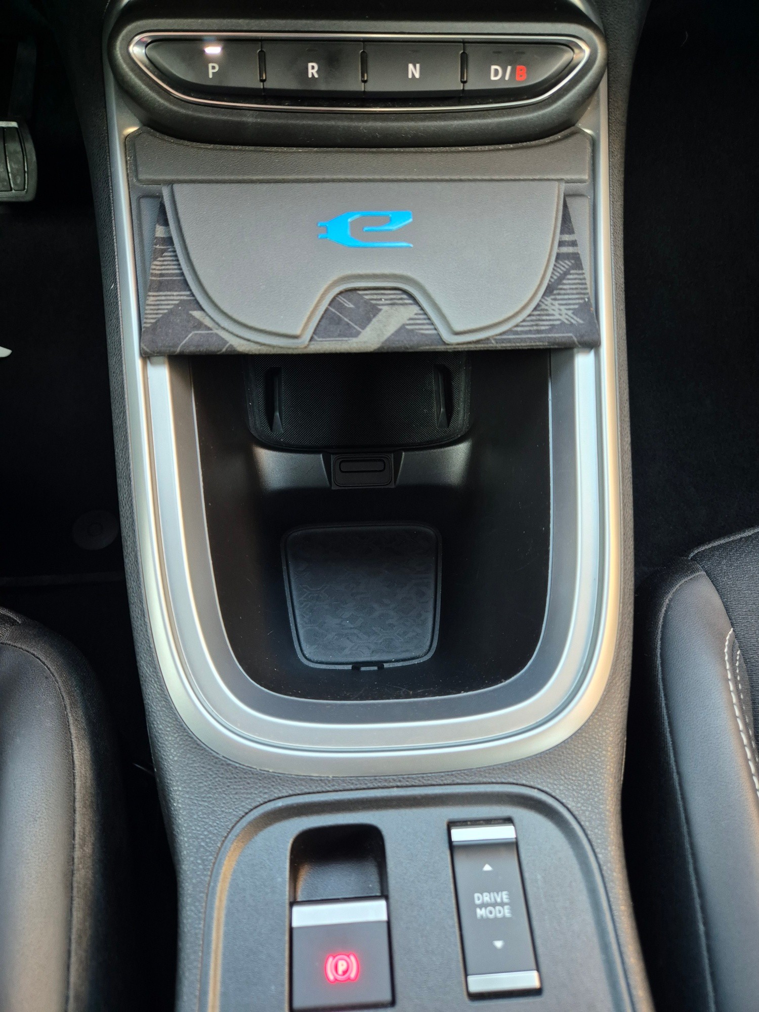 JEEP Avenger 54kWh Altitude Plus-image-14