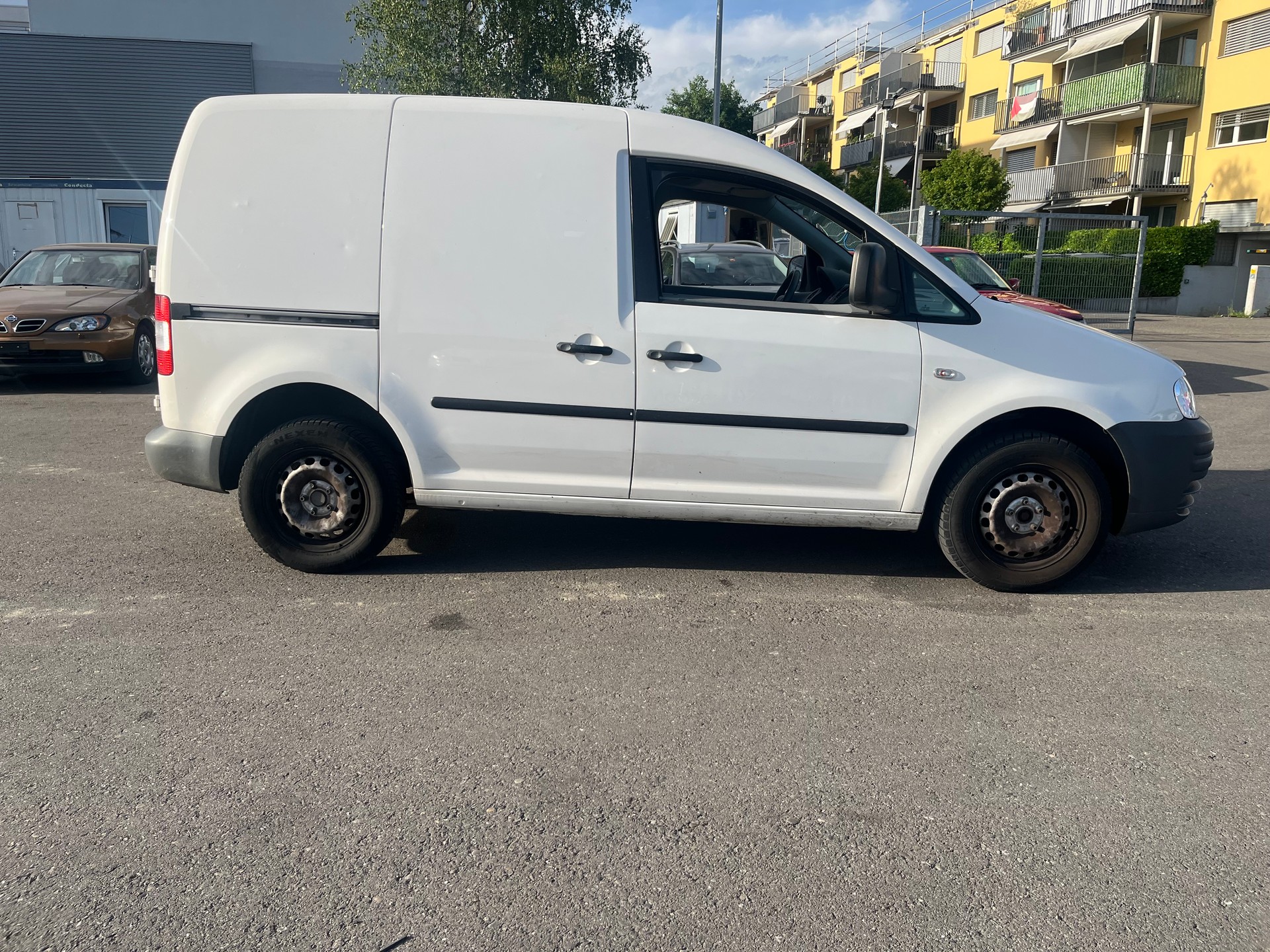 VW Caddy 2.0 EcoFuel-image-4