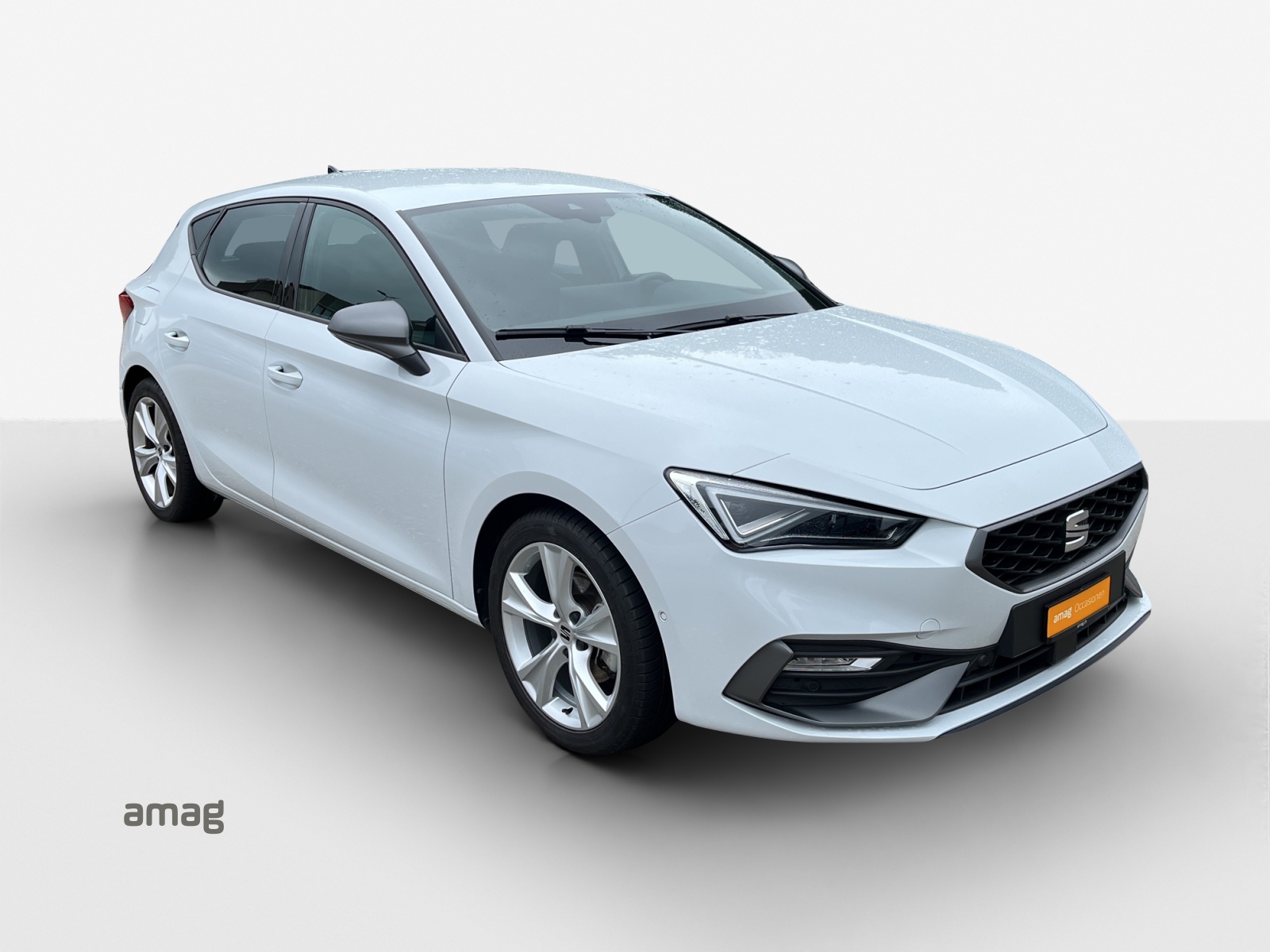 SEAT Leon 1.5 eTSI mHEV DSG FR-image-5