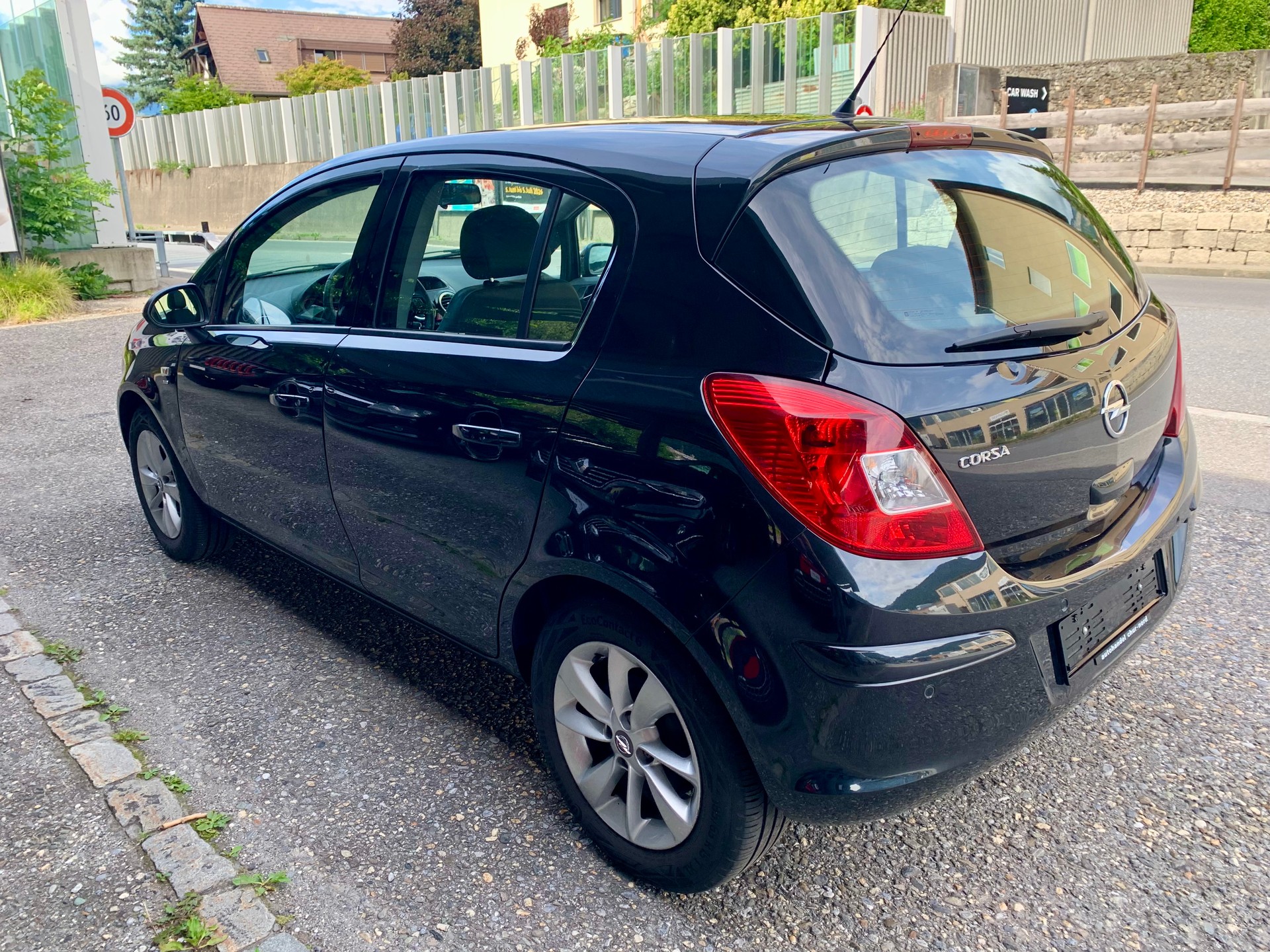 OPEL Corsa 1.4 TP Energy-image-3