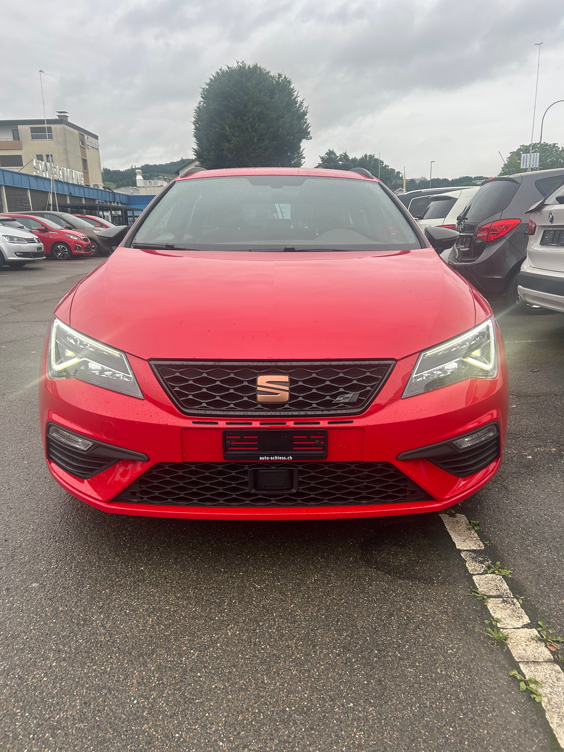 SEAT Leon ST 2.0 TSI Swiss Cupra 300 4 Drive DSG