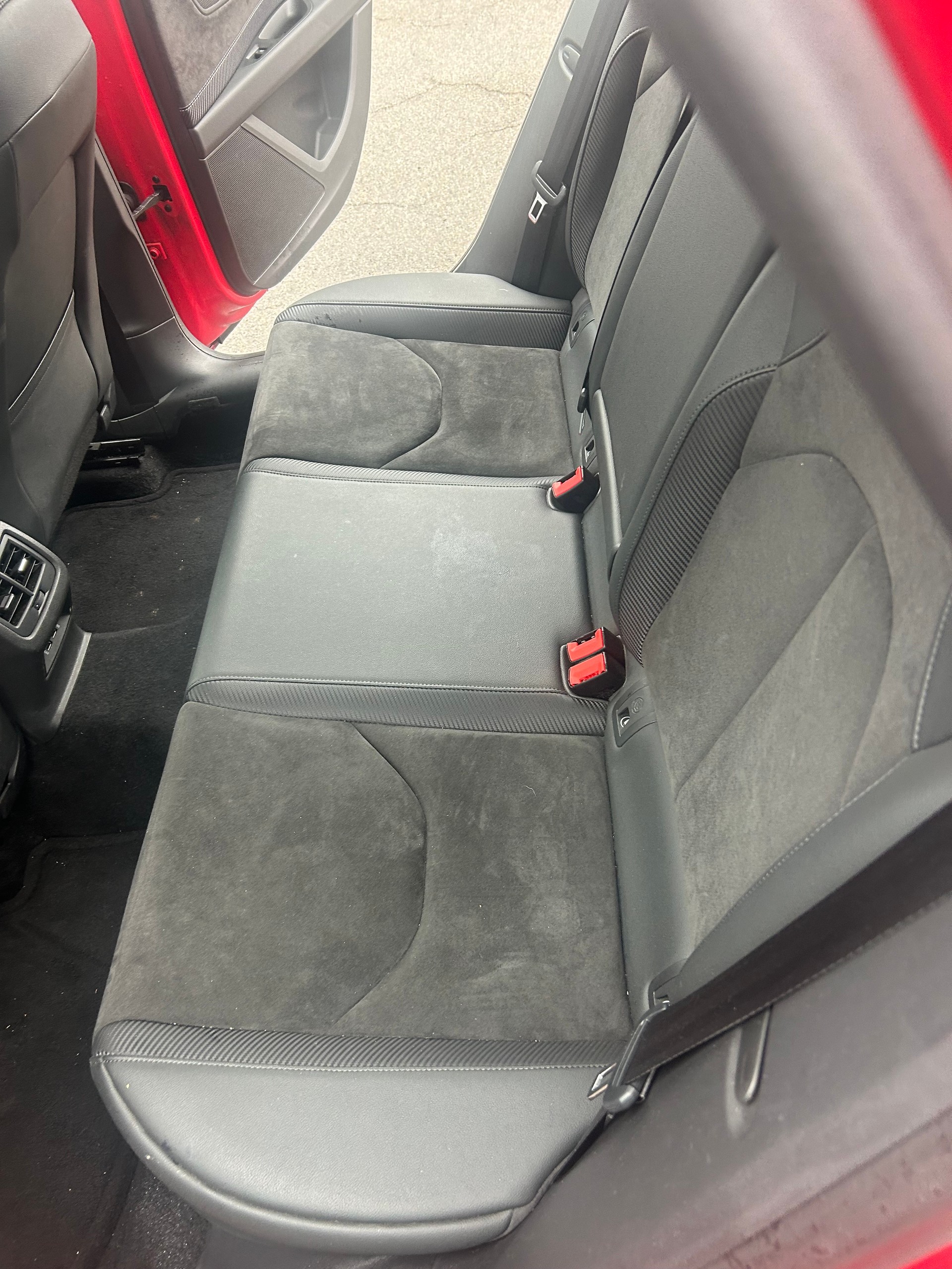 SEAT Leon ST 2.0 TSI Swiss Cupra 300 4 Drive DSG-showroom-element-3
