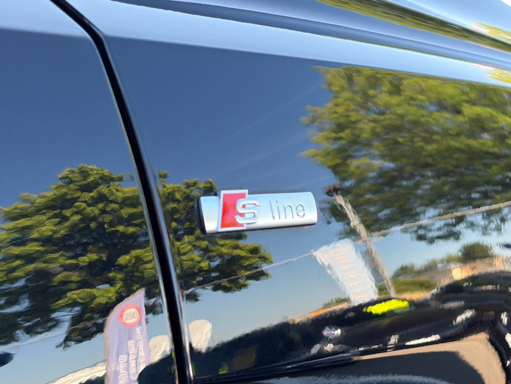 AUDI Q8 55 TFSi quattro S line-showroom-element-3