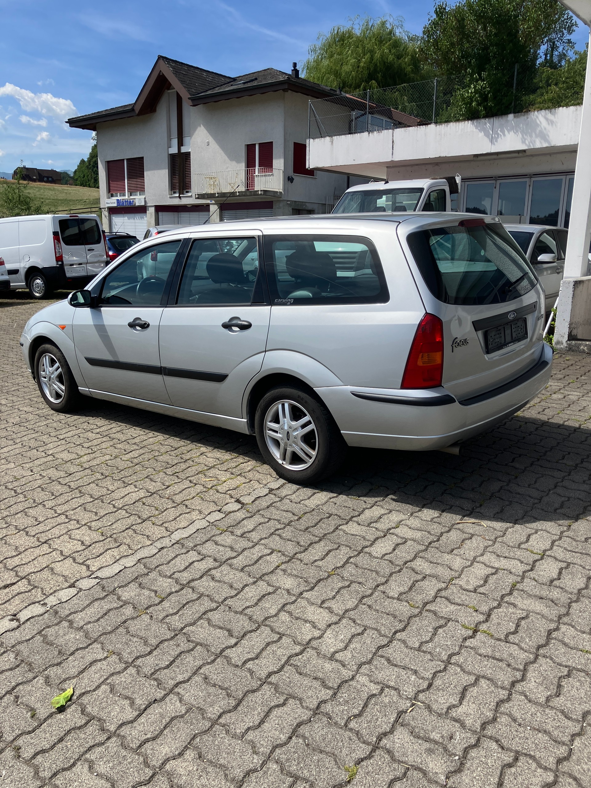 FORD Focus 2.0i 16V Carving-image-2