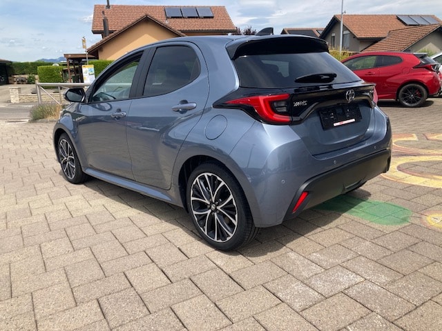 TOYOTA Yaris 1.5 Trend e-CVT-image-6