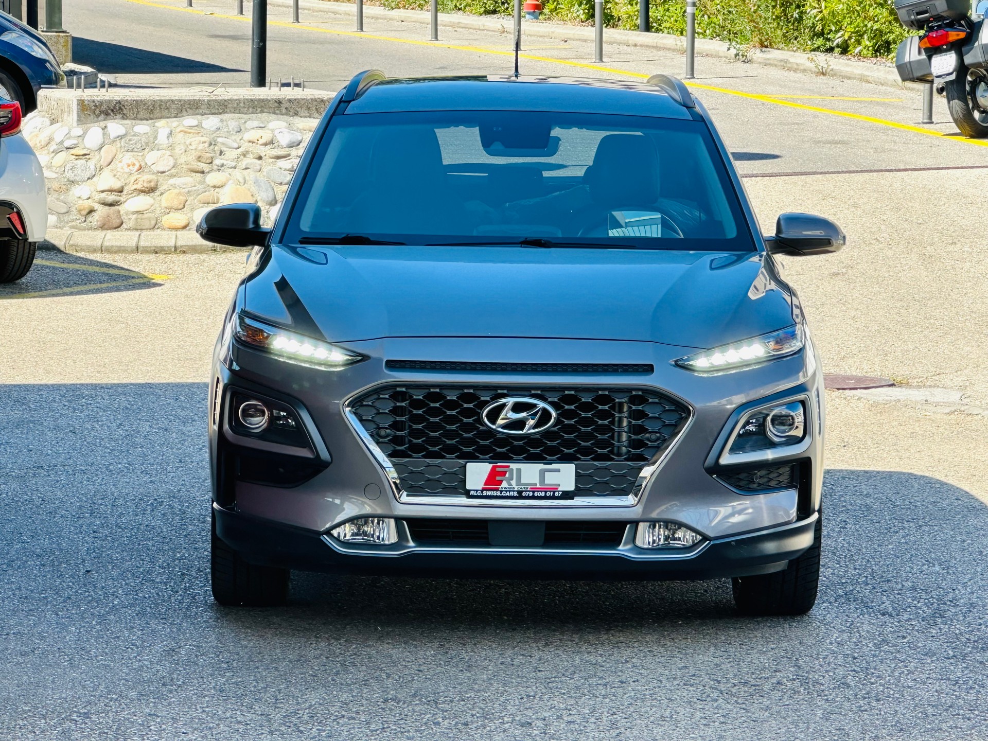 HYUNDAI Kona 1.6 T-GDi Launch 4WD DCT-image-4