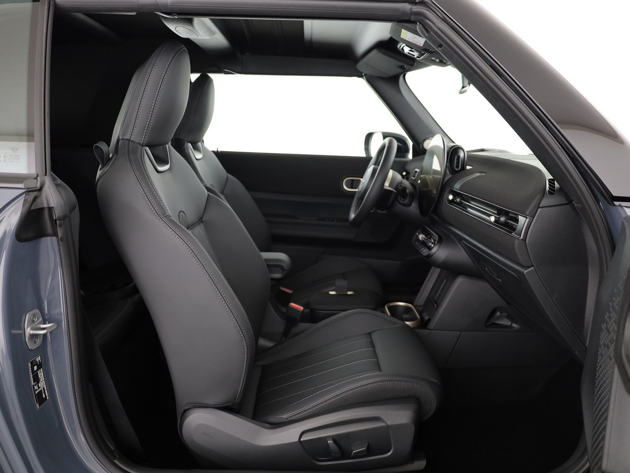 MINI Cooper C Cabriolet DKG-image-14