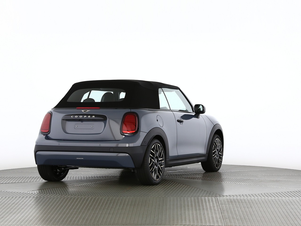 MINI Cooper C Cabriolet DKG-showroom-element-1