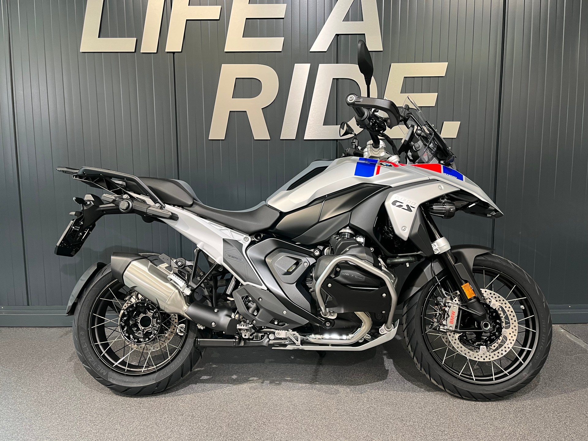 BMW R 1300 GS-image-0