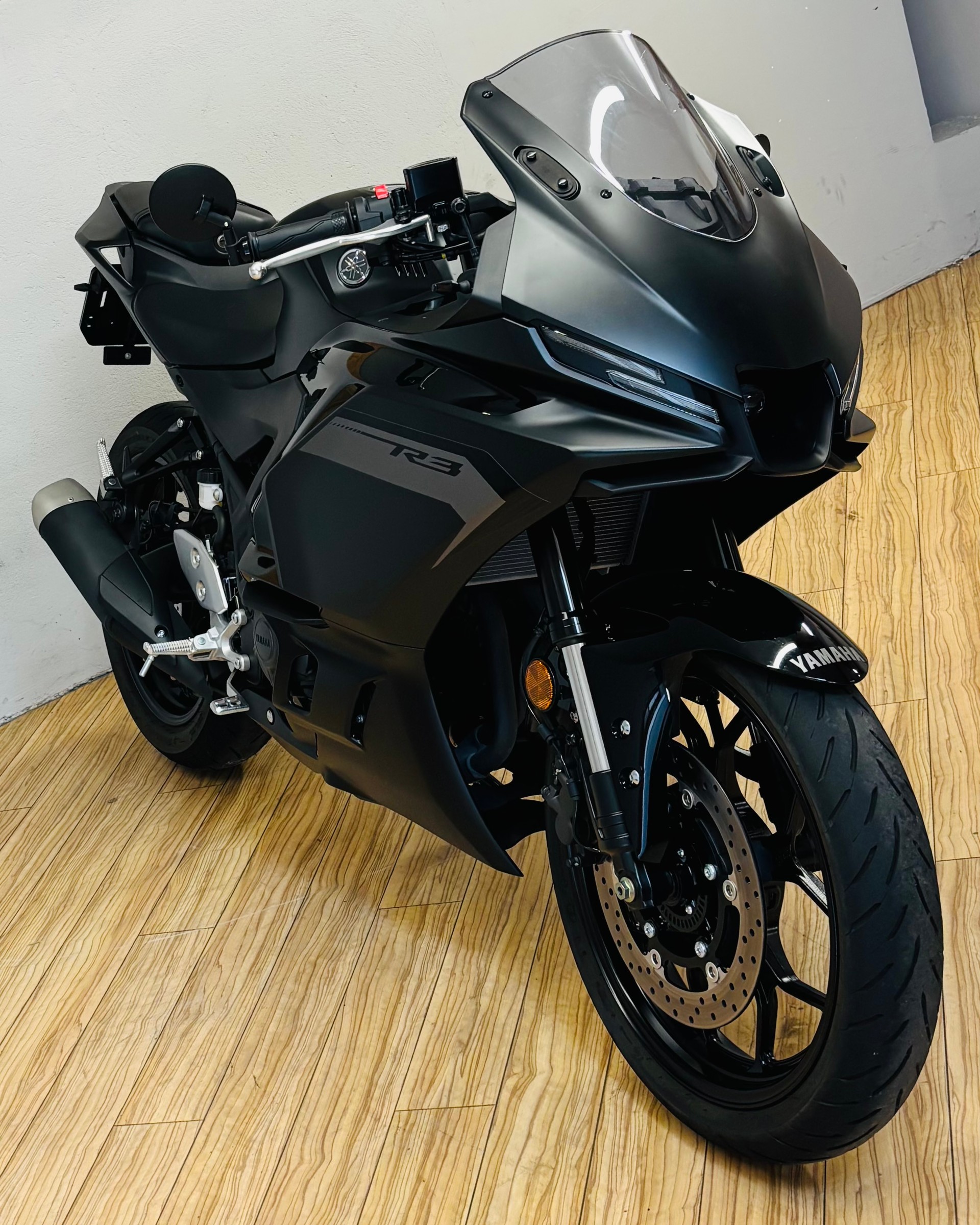 YAMAHA YZF-R3-image-0