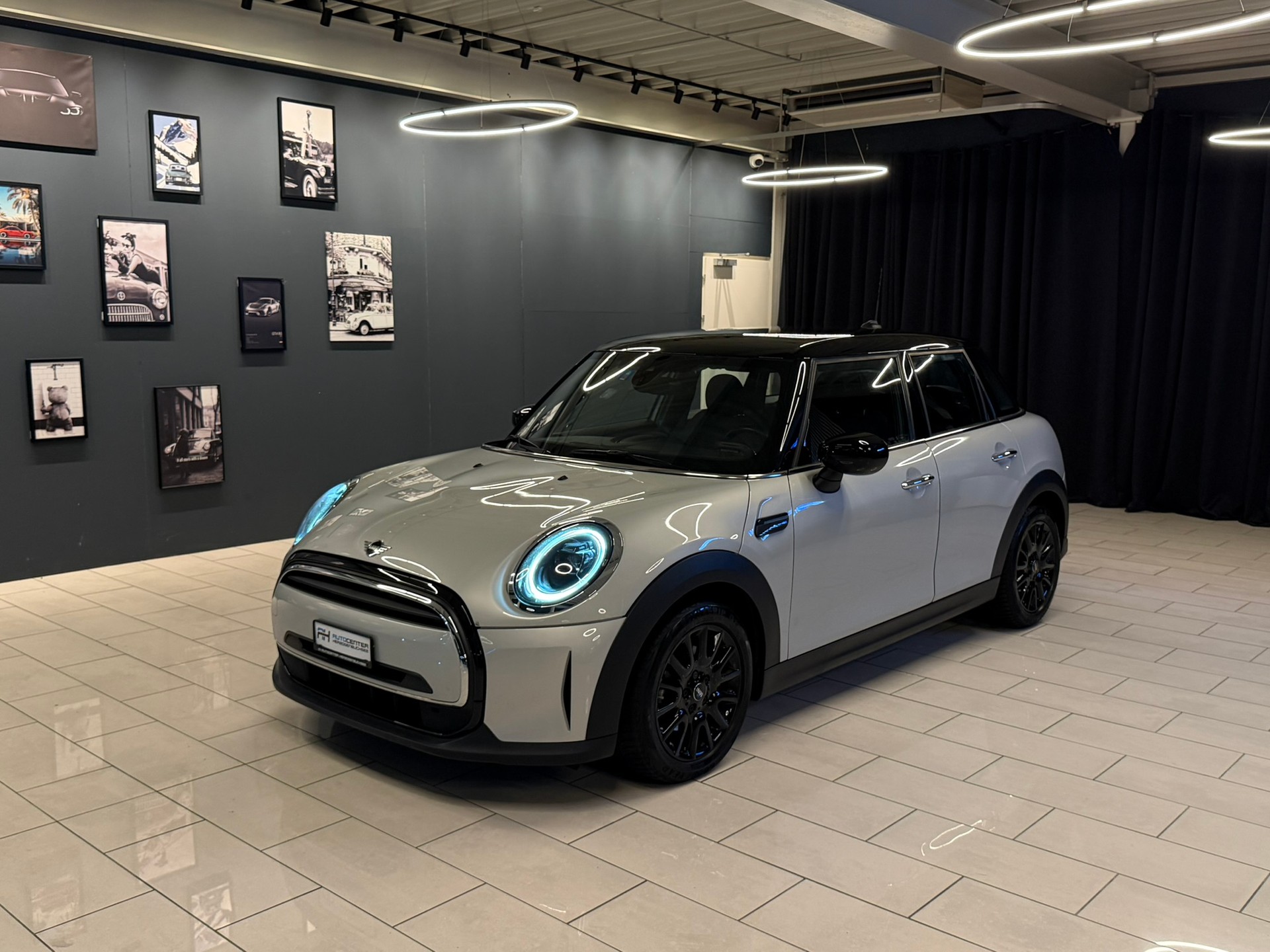 MINI Cooper Steptronic DKG-showroom-element-2