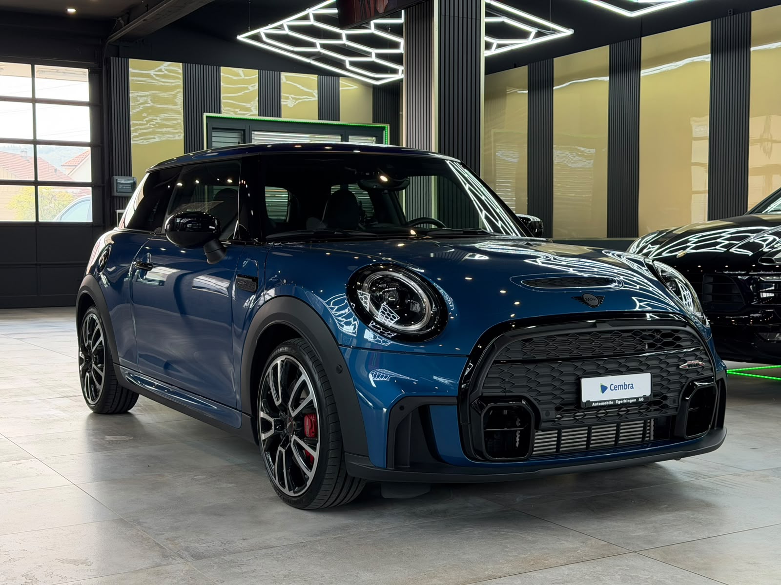 MINI Cooper John Cooper Works Steptronic-showroom-element-2