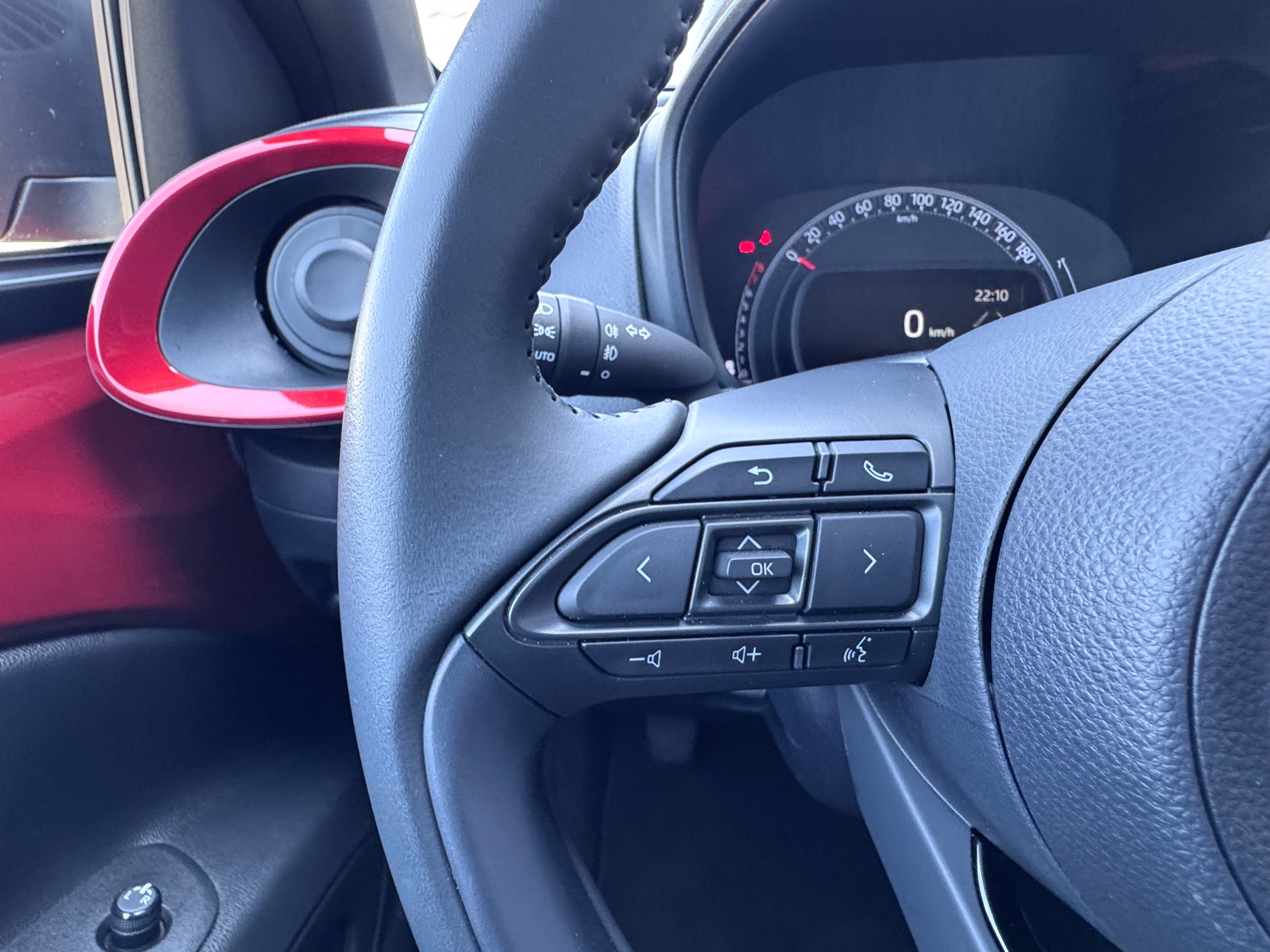 TOYOTA Aygo X 1.0 VVT-i Trend+Navi+Bluetooth+Rückfahrkamera+LED Scheinwerfer+ACC+Sitzheizung+-image-14