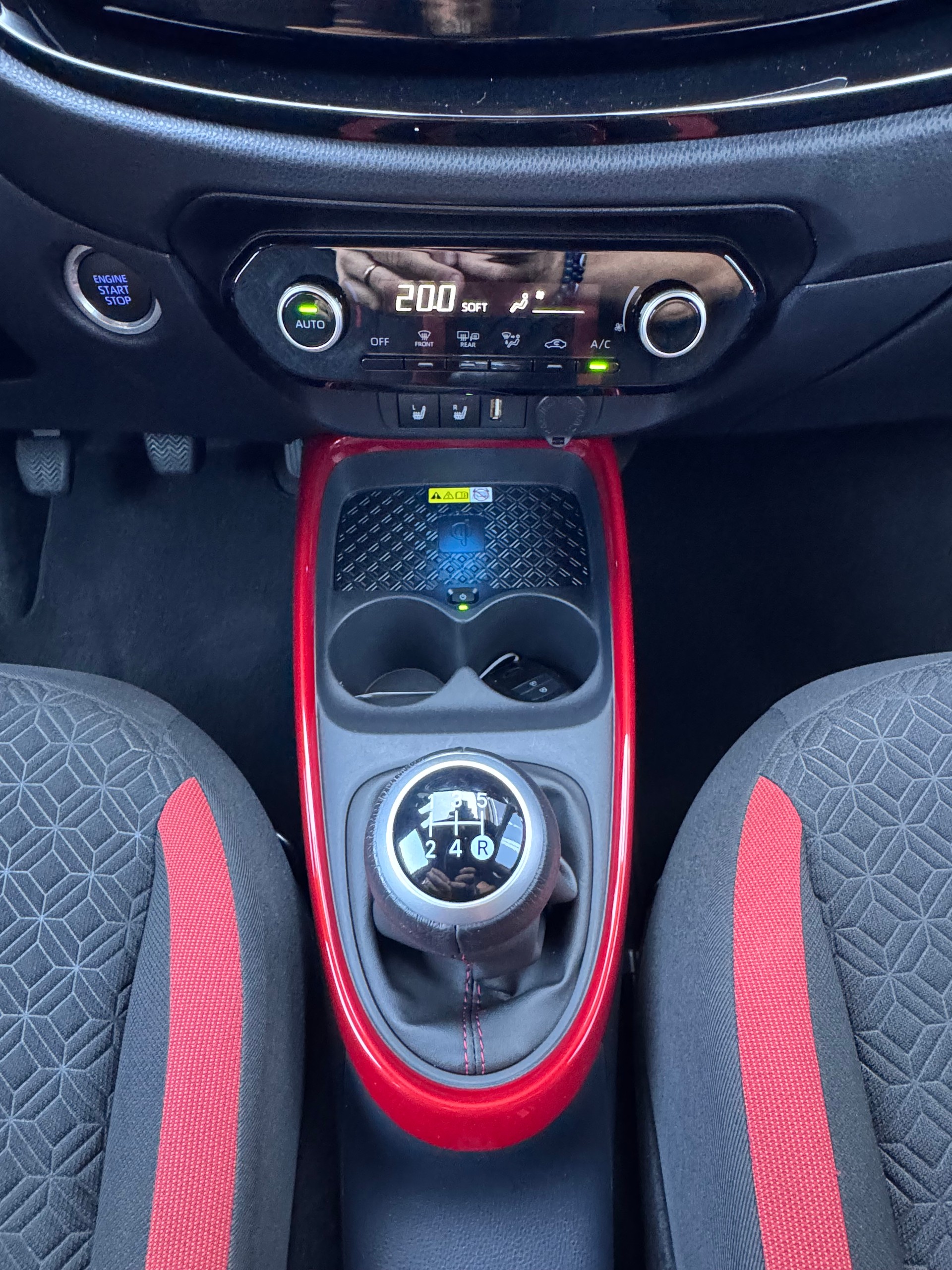 TOYOTA Aygo X 1.0 VVT-i Trend+Navi+Bluetooth+Rückfahrkamera+LED Scheinwerfer+ACC+Sitzheizung+-image-17