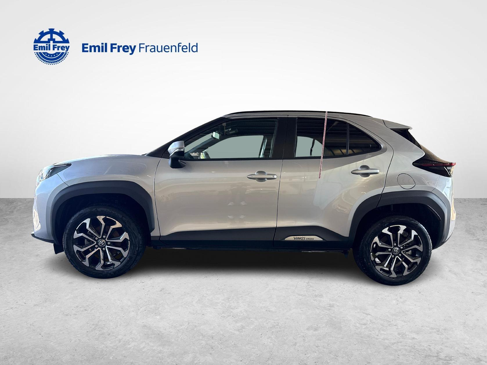 TOYOTA Yaris Cross 1.5 VVT-i HSD Trend AWD-i-showroom-element-1