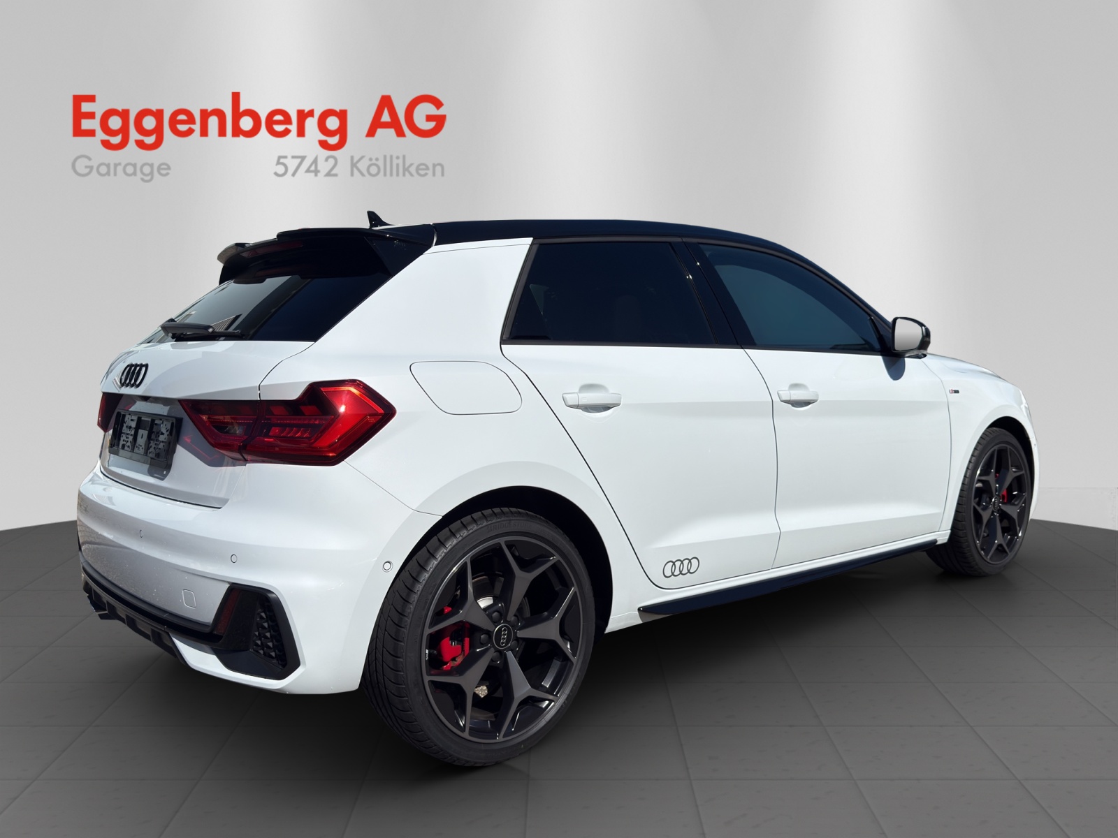 AUDI A1 Sportback 40 TFSI S Line S-tronic, gletscherweiss met.-image-4
