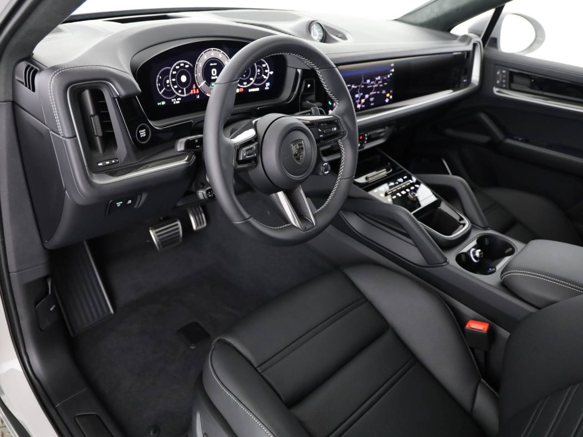 PORSCHE Cayenne Turbo E-Hybrid Coupé-image-9