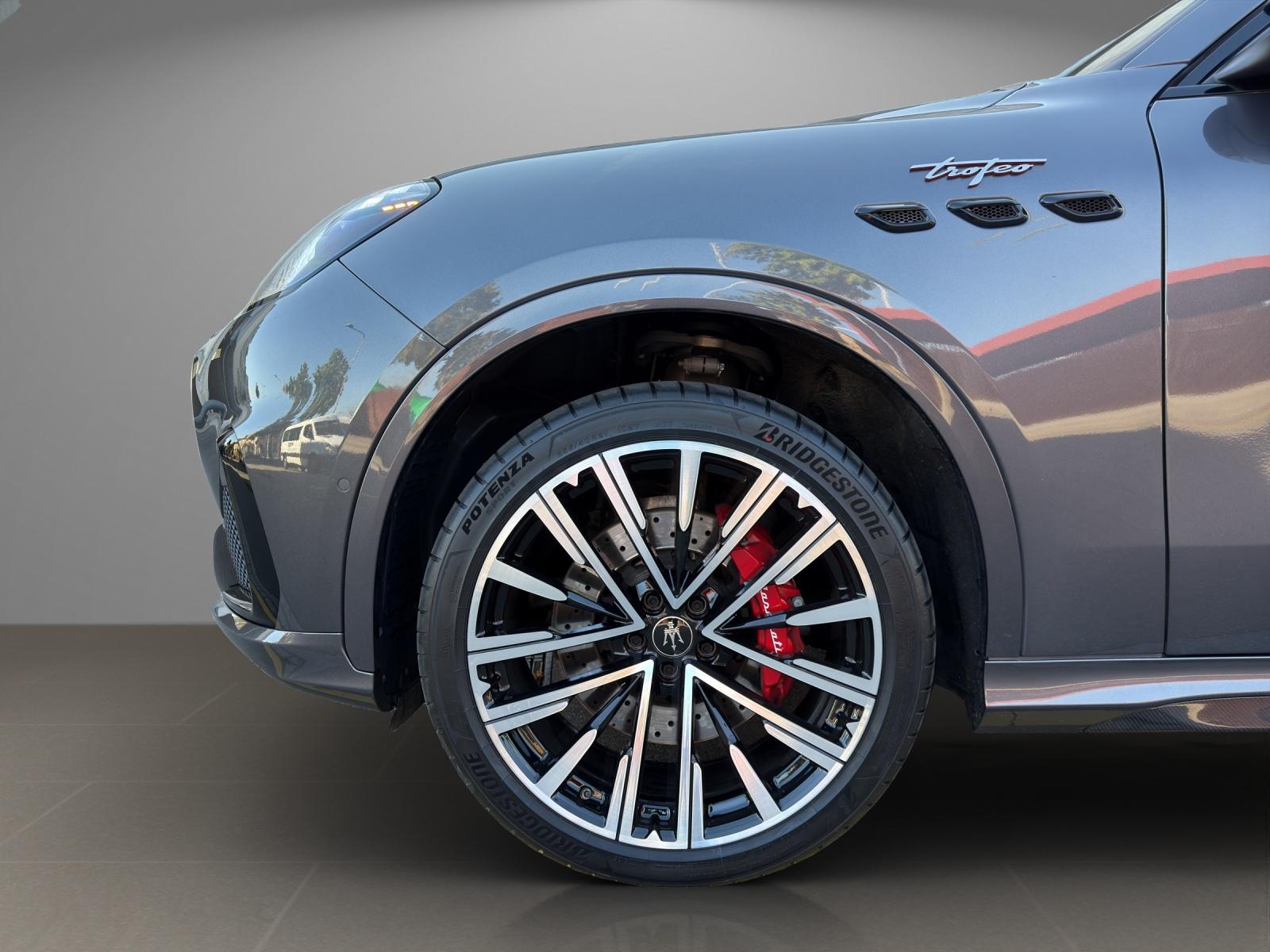MASERATI Grecale 3.0 V6 Trofeo-image-21