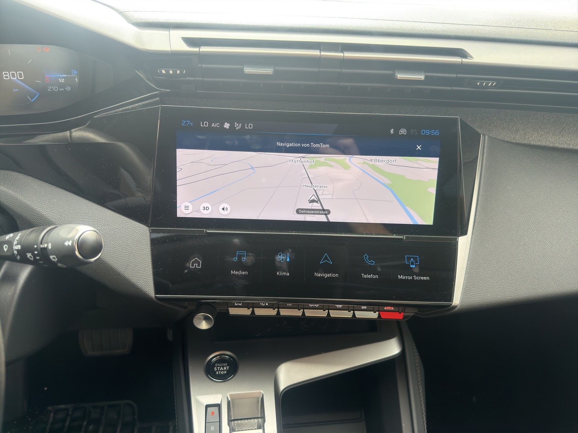 PEUGEOT 308 SW 1.2 PureTech Allure-image-22