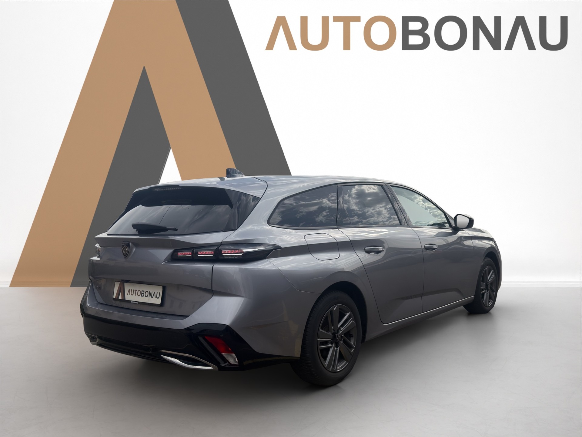 PEUGEOT 308 SW 1.2 PureTech Allure-image-4