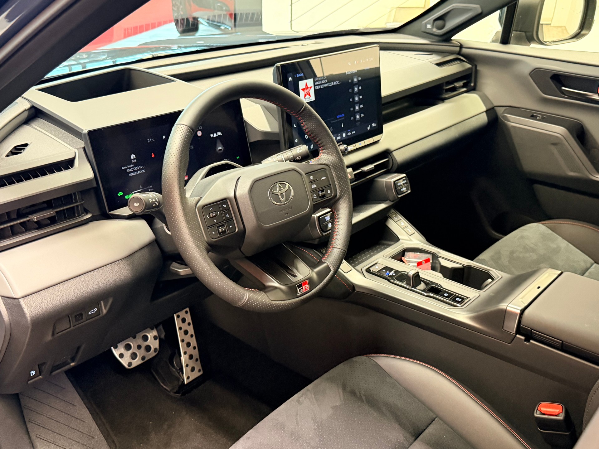 TOYOTA RAV-4 2.5 HSD GR Sport e-CVT 4WD-image-13