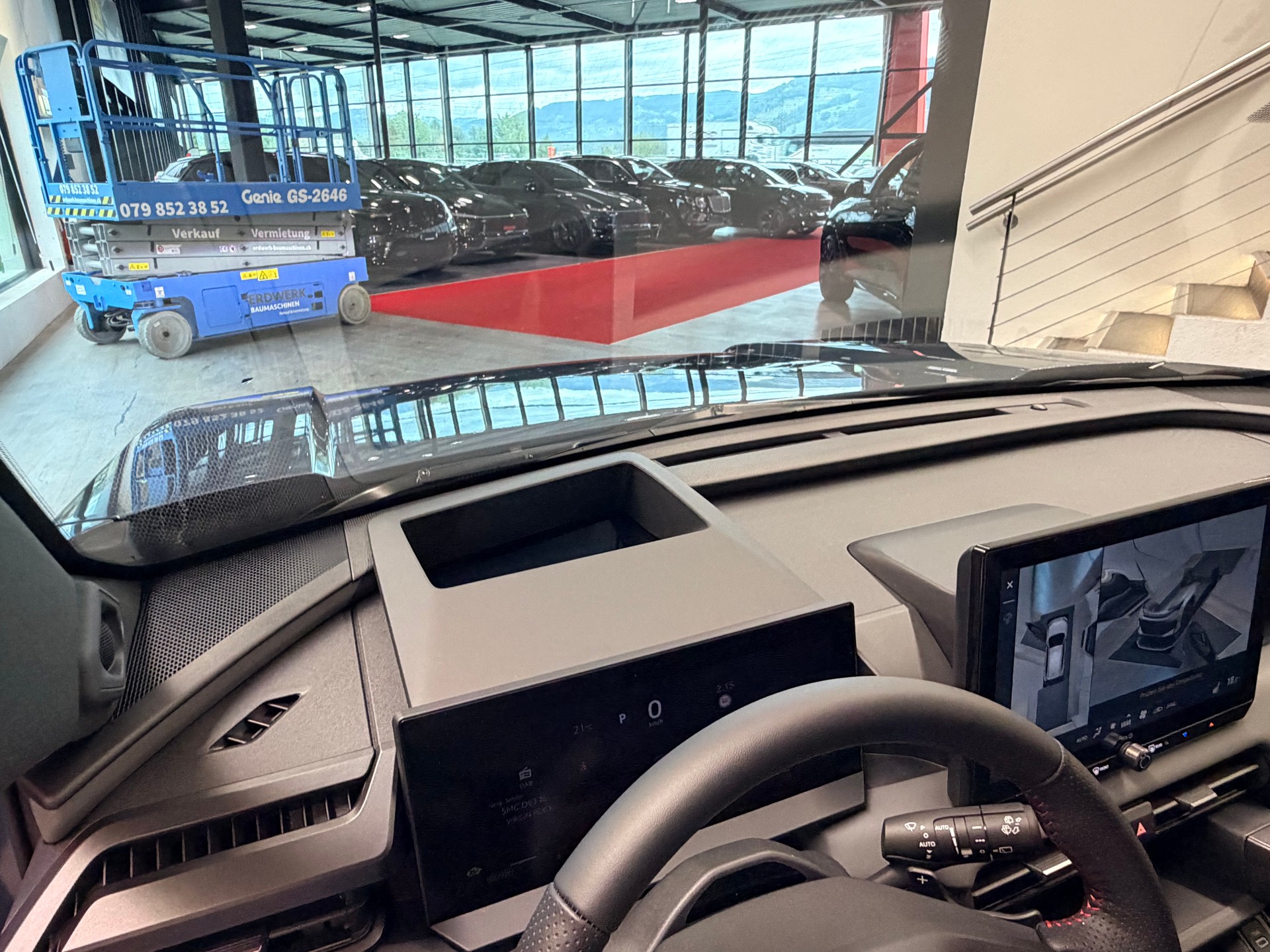 TOYOTA RAV-4 2.5 HSD GR Sport e-CVT 4WD-image-29