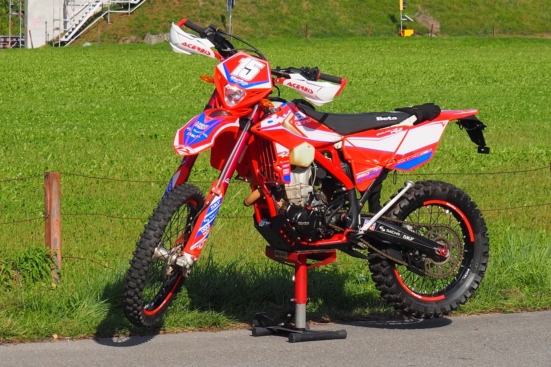 BETA RR 350-4T EFI Enduro-image-3
