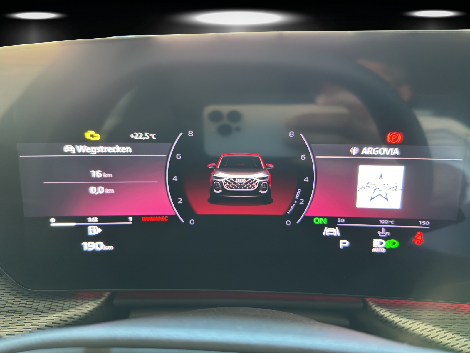 AUDI Q5 Sportback TFSI quattro 150 kW S-tronic-image-12