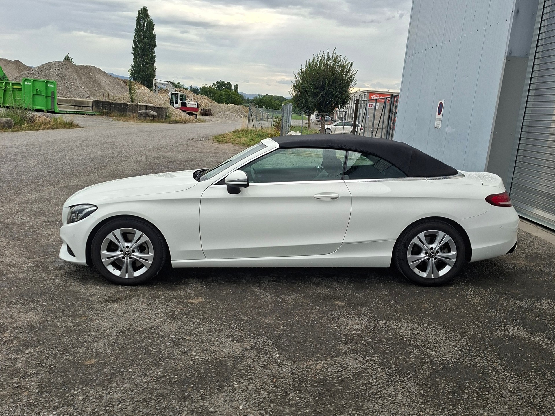 MERCEDES-BENZ C 250 Cabriolet 9G-Tronic-showroom-element-1