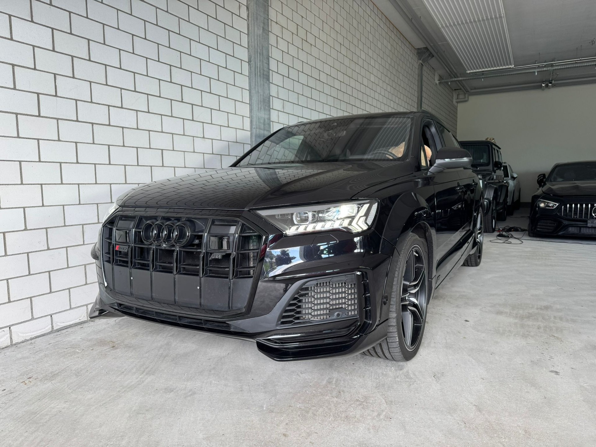 AUDI SQ7 TFSI quattro tiptronic Vollausstattung mit ABT-Breitbau/Widebody und 650 PS-showroom-element-1